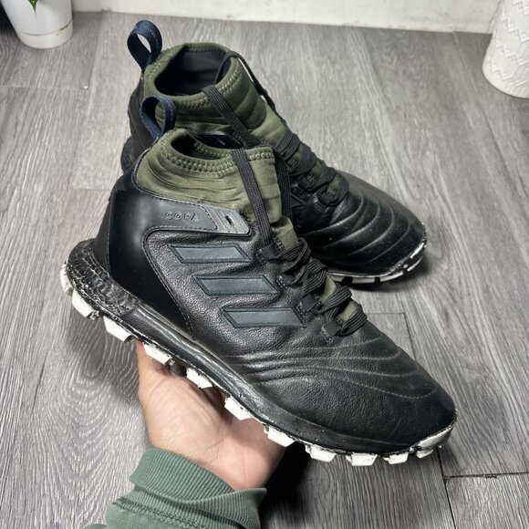 Athletic_Shoes